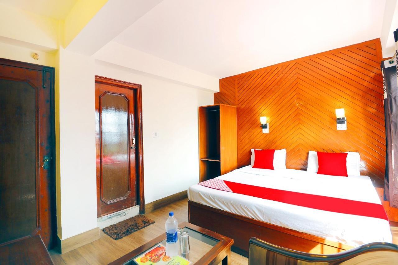 Oyo 45337 Hotel Woodland Shimla Exteriör bild